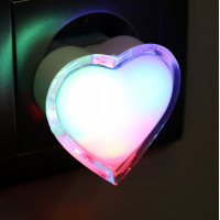 Ночник Camelion NL-260 "сердце RGB" (LED ночник, 220V)